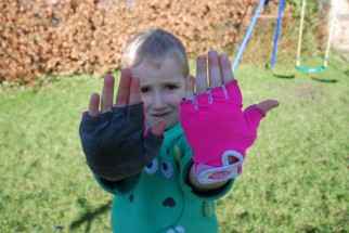 Review of the Etc kids cycling gloves and kids cycling mitts