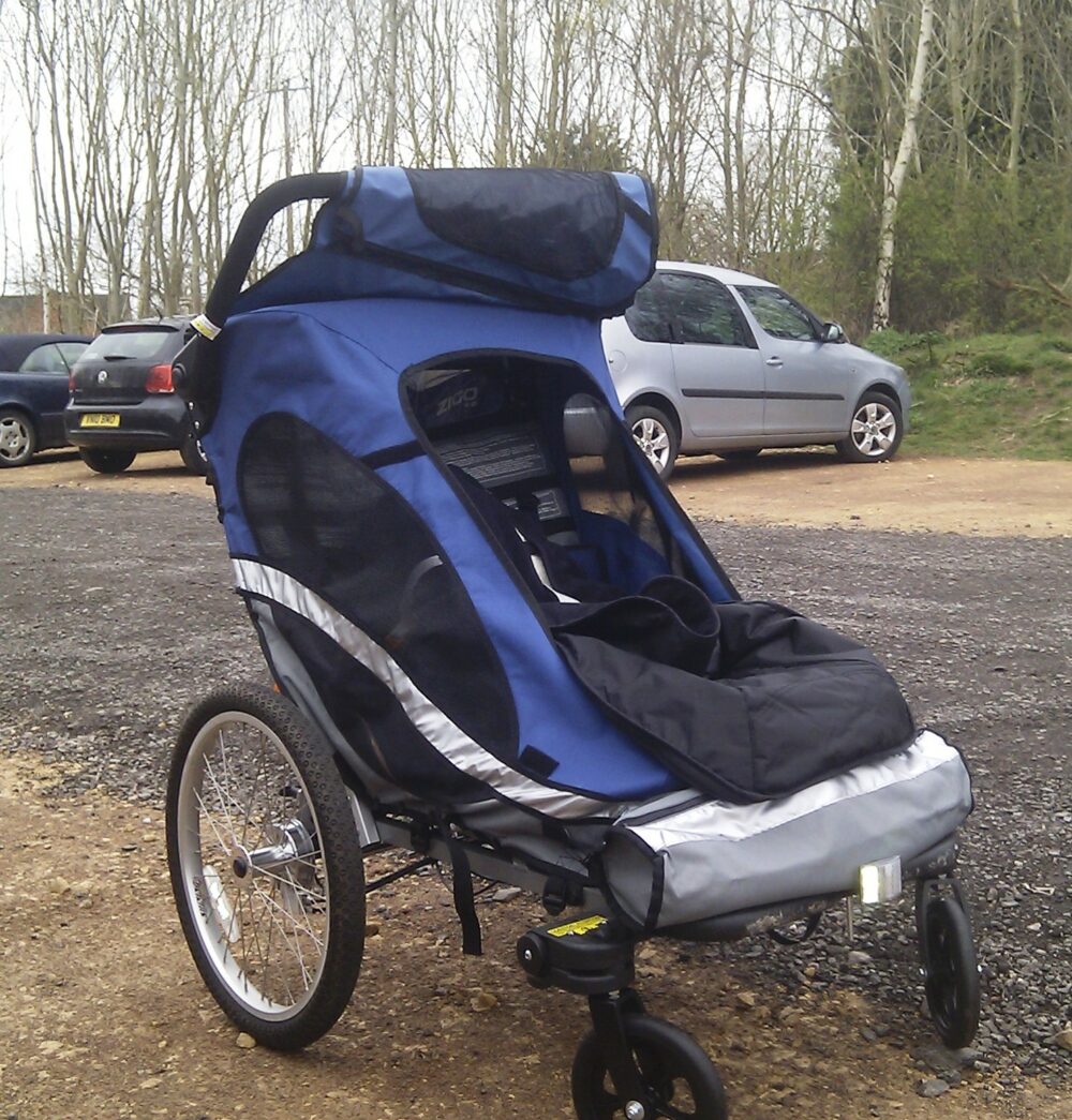 Zigo Leader tricycle in pushchair mode