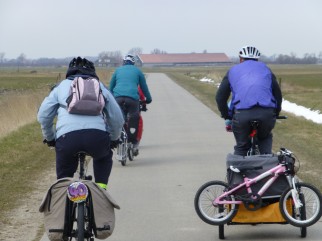 Using the Bumper Adventure Duo Child Cycle Trailer on family cycling holiday in Holland