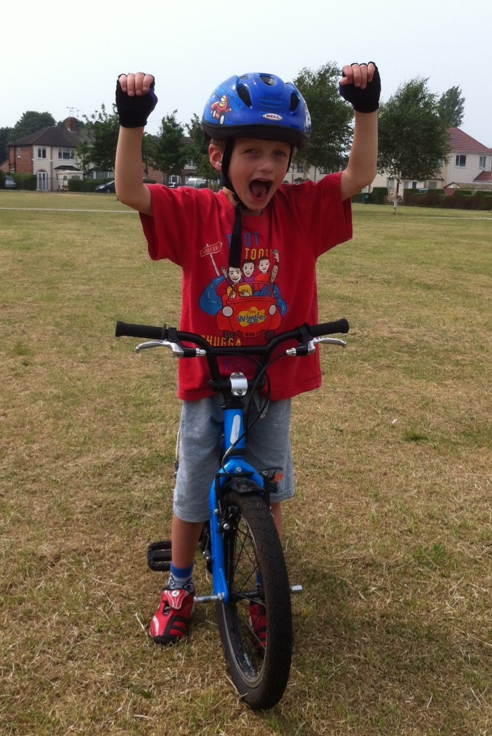 Learning to ride a bike, the Islabikes way!