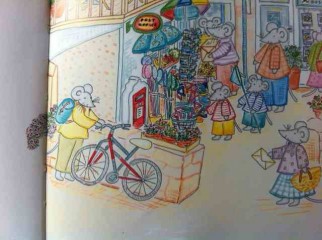 The Mousehole Mice by Michelle Cartlidge is a kids book about cycling and using public transport