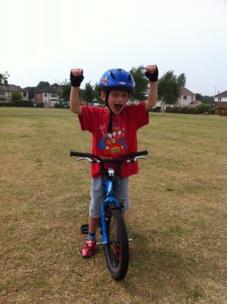 British Cycling - I've seen the future today my 4 year old son learnt to ride his bike in the park