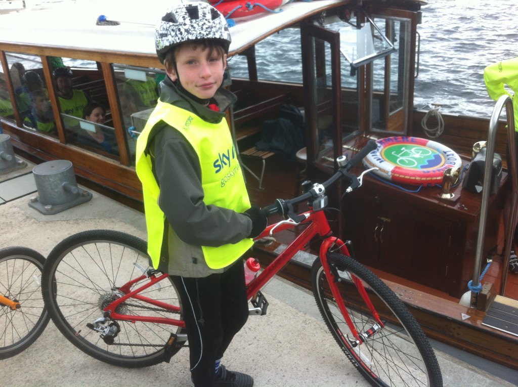 Getting ready to lift the Islabikes Beinn on board the Windermere Bike Boat