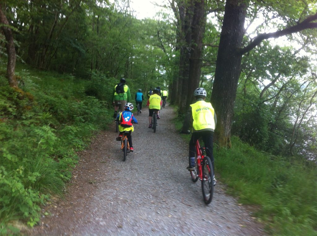Family friendly cycling along the shore of Lake Windermere