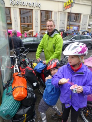 Family cycling holiday fun!