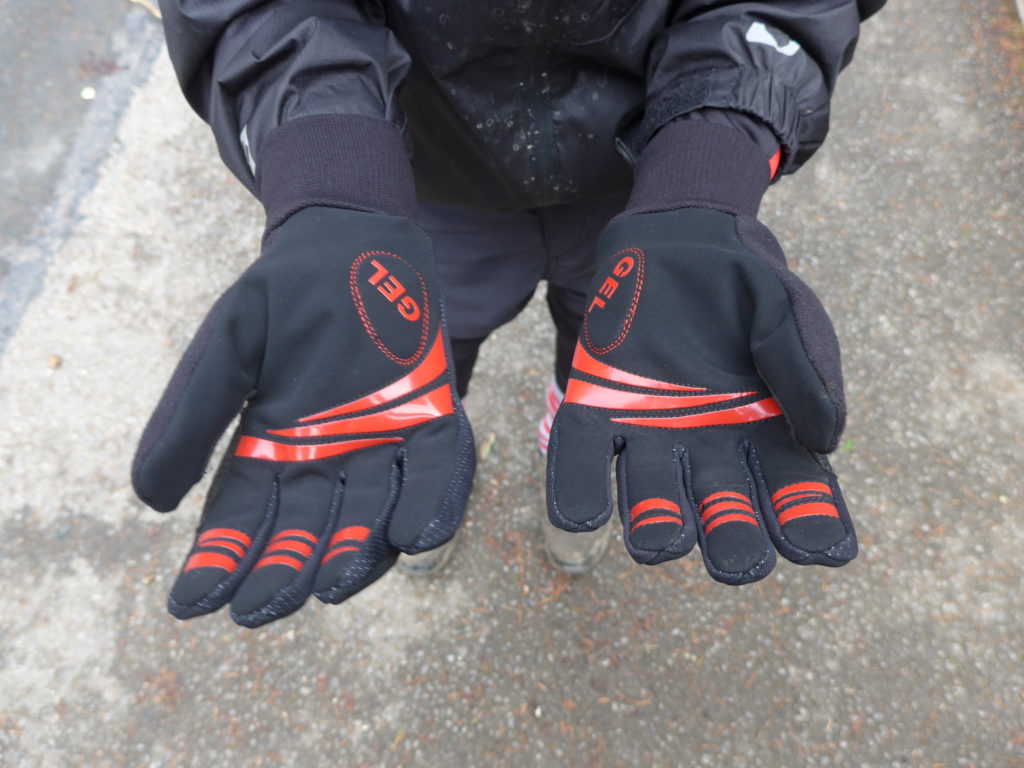 Polaris Mini Attack kids winter cycling gloves - no damage after fall