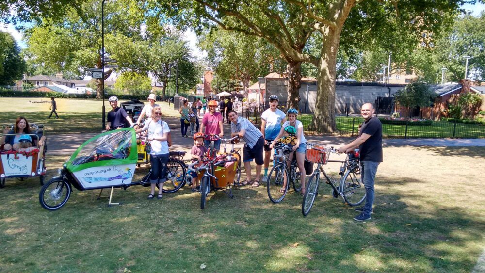 Hackney family cycling library 