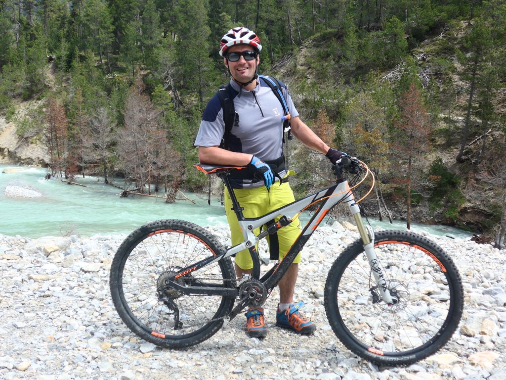 Florian Schwey was our guide during our family cycling holiday in the French Alps