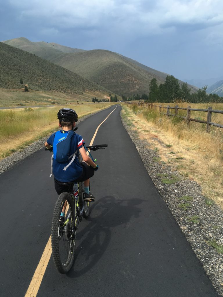 Protected cyclepath to the trails in Ketchum Idaho