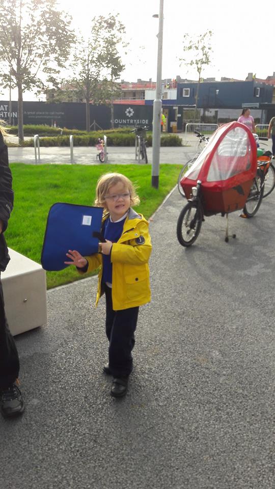 Cargo bike on first day at school