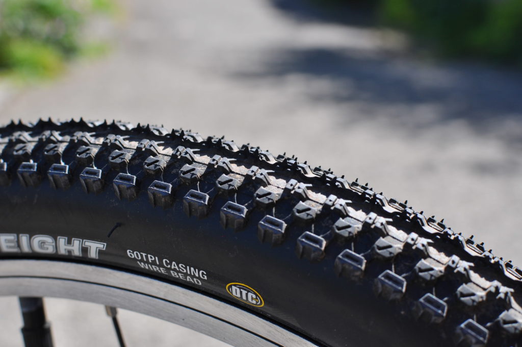 Hoy Bonaly 20 - Kenda Small Block 8 tyres