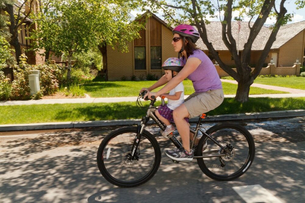 How to start cycling to school with your child