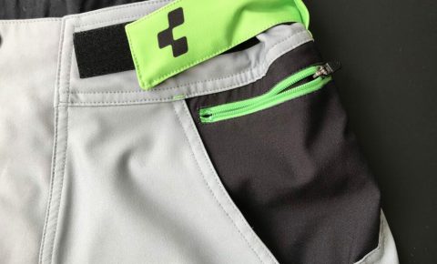 Cube Action Essentials mtb shorts showing pockets