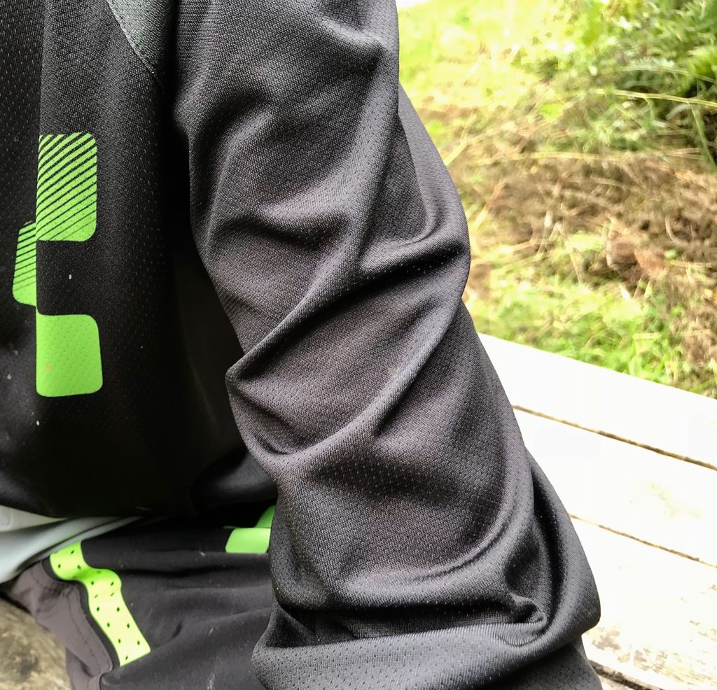Cube Action Essentials Round Neck MTB Jersey breathable material