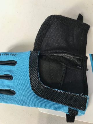 Kids mountain bike gloves for 3 and 4 year old children with small hands
