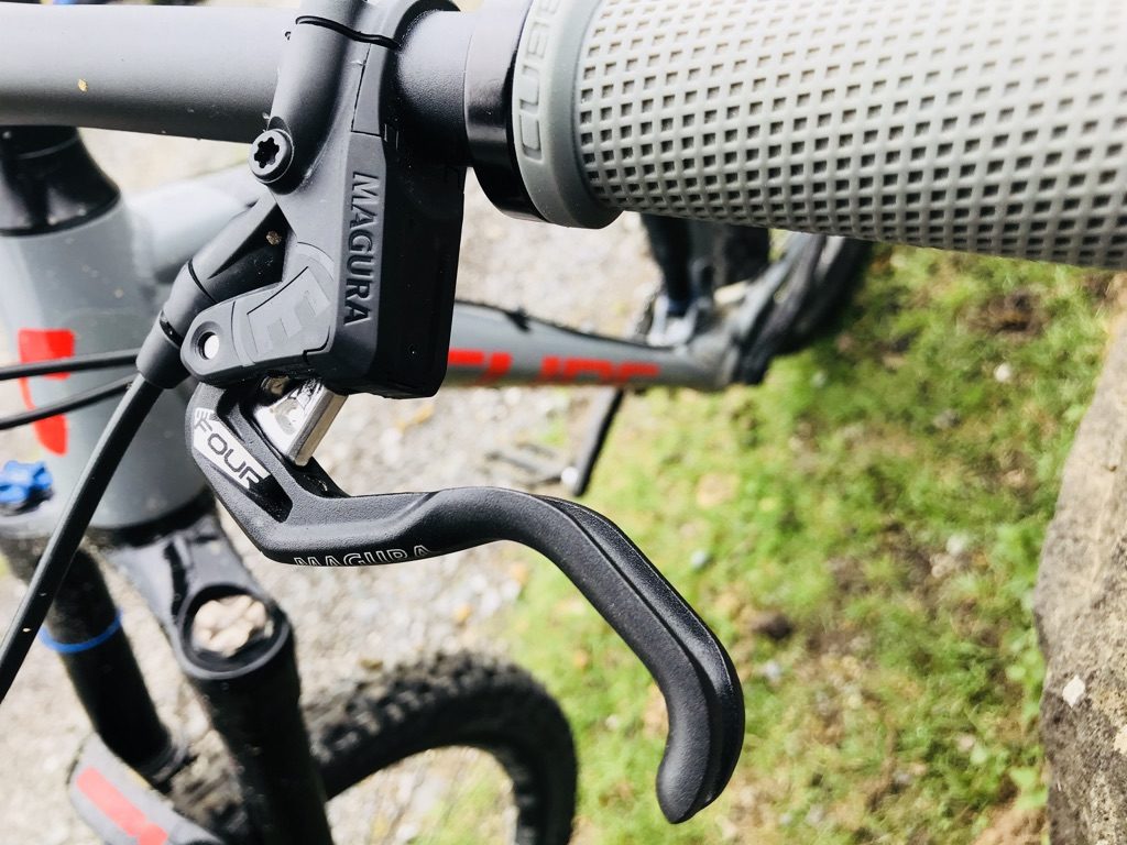 Cube Stereo 140 Youth Magura brake lever