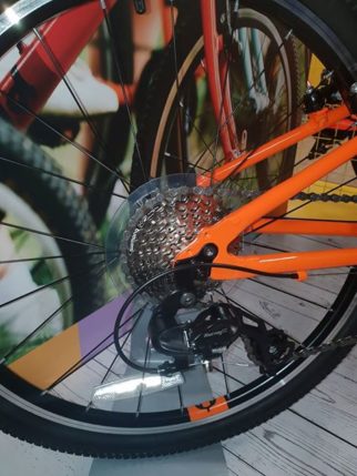 Gears on the Wild Bike 24 - a cheap kids bike from Go Outdoors - on extra discount this Black Friday