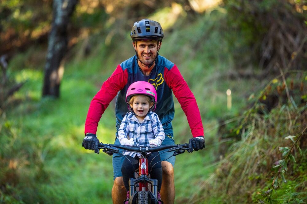 Front bike seat for mountain biking with a toddler - the Shotgun MTB seat