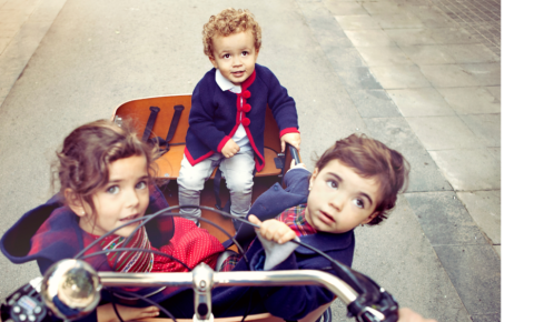 Best cargo bike for your family - three children in cargo bike