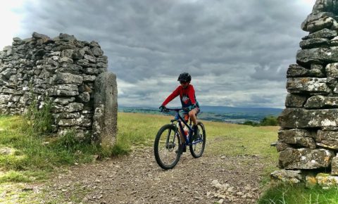 Vitus Nucleus 26 on bridleway