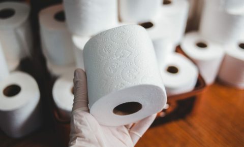 Toilet rolls - Erik Mclean - Splash