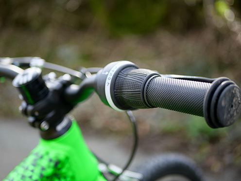 Details of the Black Mountain KAPĒL - kids bike