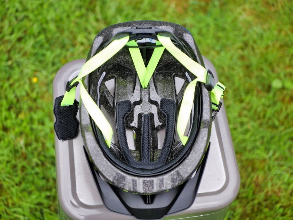 Review of the Abus kids cycle helmet