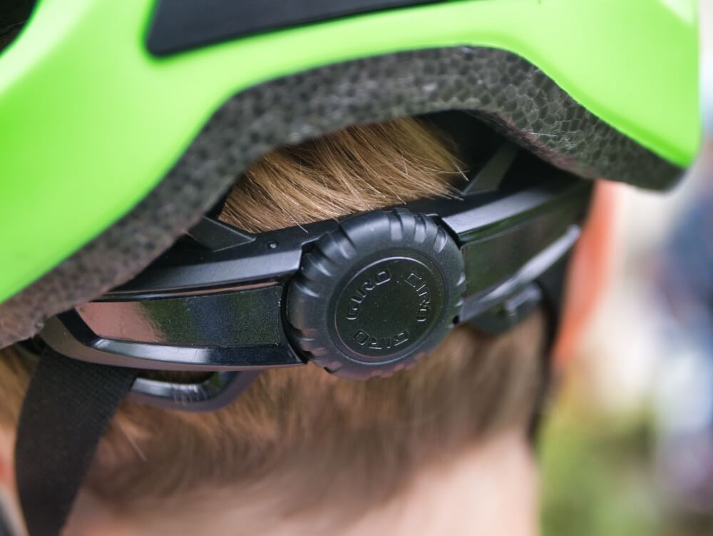 Dial of the Giro Tremor MIPS youth bike helmet