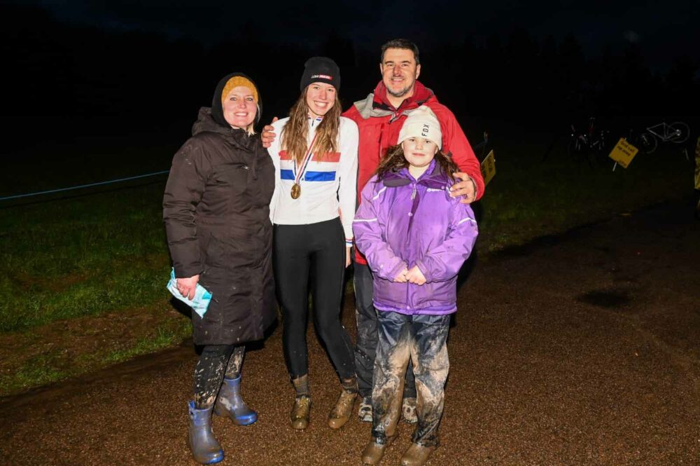 Aelwen Davies and family, Cyclo-cross National Championships 2022