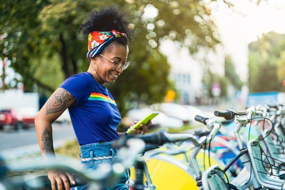 Afro Hair under bike helmet