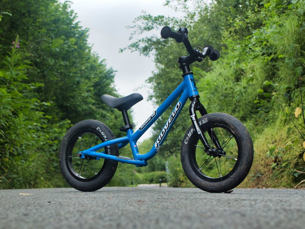 Kidvelo Rookie 12 - full review of the kids bike 