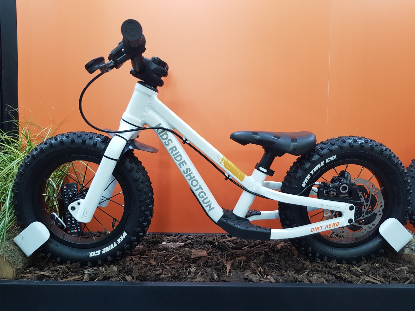 Shotgun dirt hero balance bike for kids 