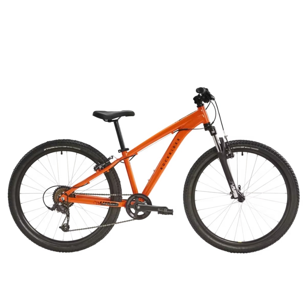 Best 26" mountain bikes for kids: A B’Twin Rockrider ST 500 26 on a plain background