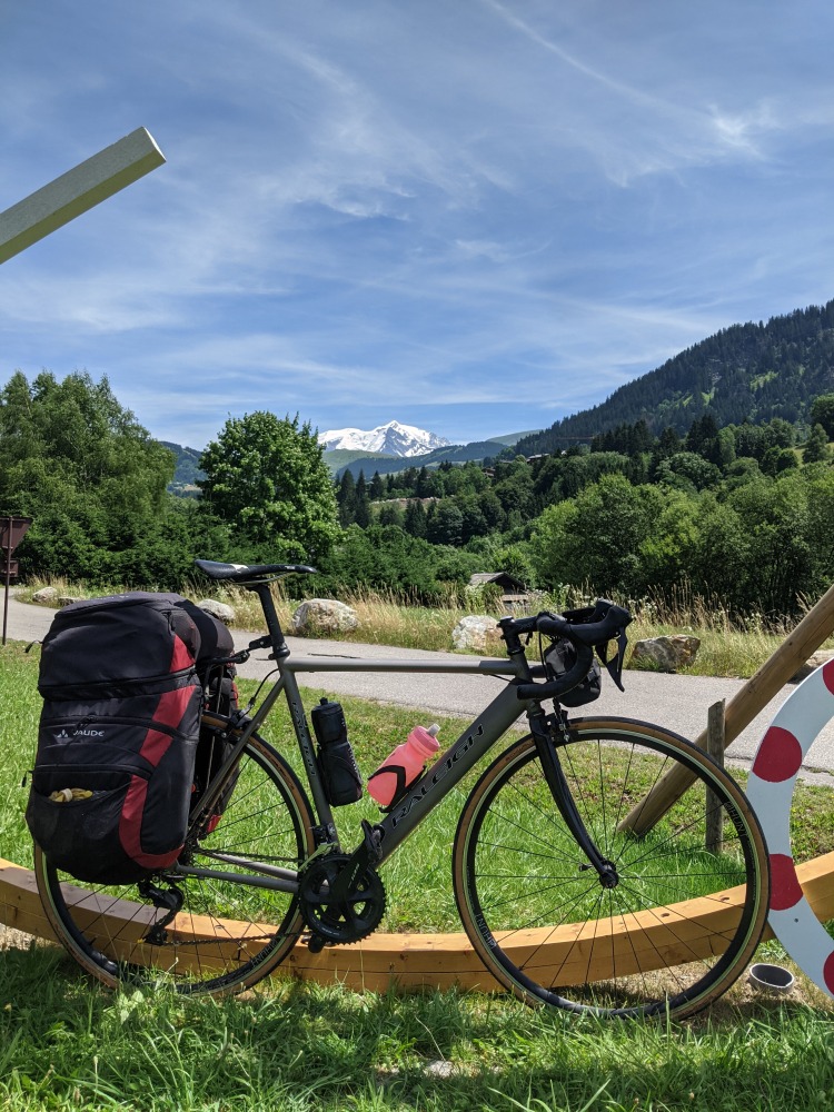 road bike with a Vaude pannier