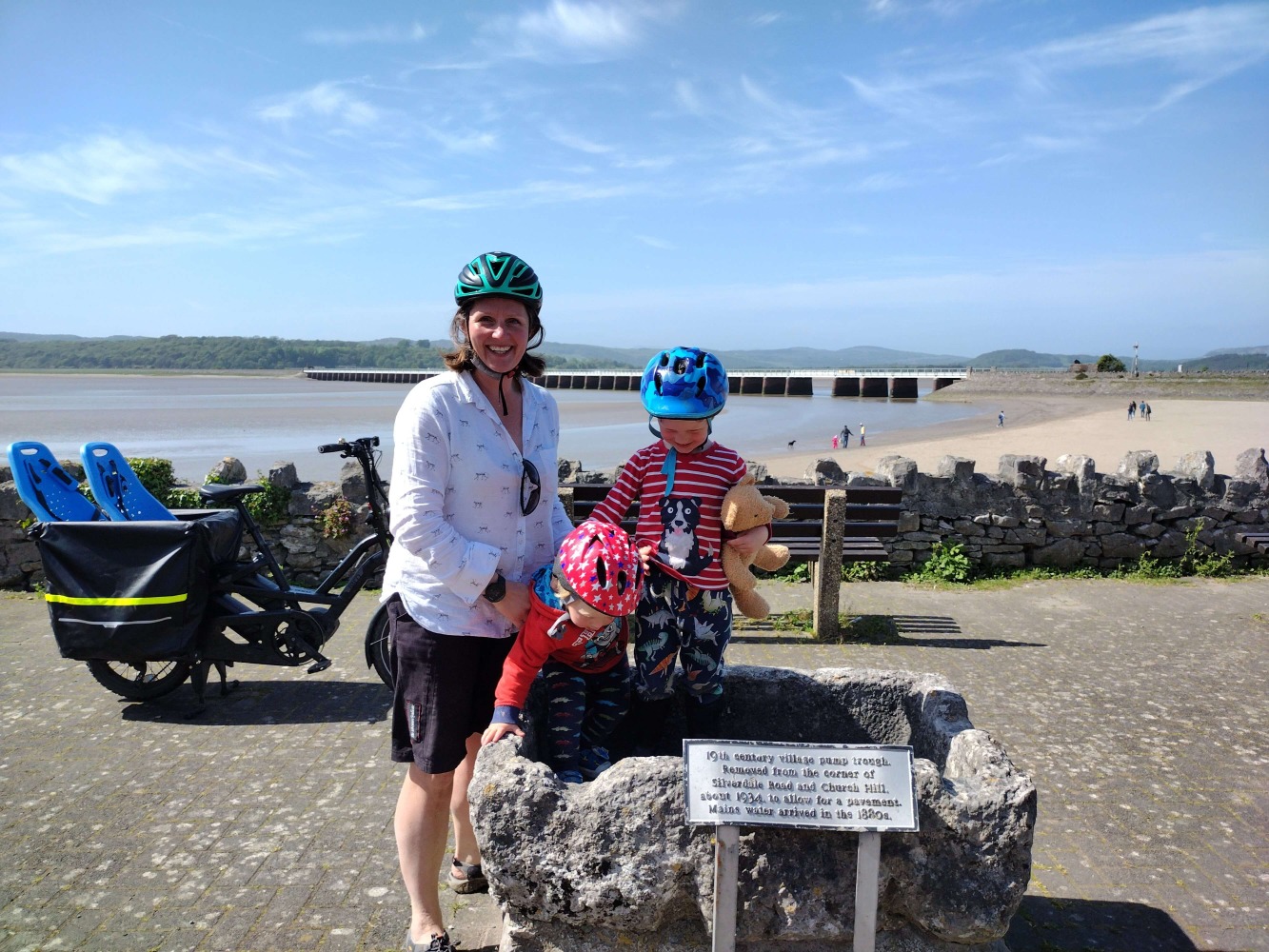 Cargo bikes and family cycle tours with children