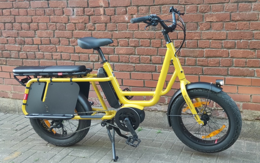 Benno RemiDemi XL longtail cargo bike in yellow