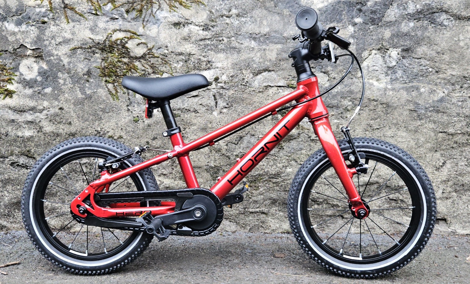 Hornit Hero 14 inch kids bike in red 2026 model