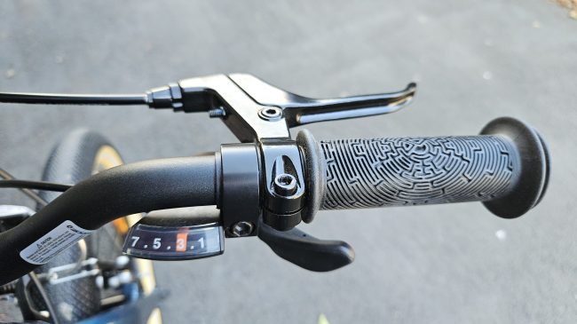 Ridgeback Dimension 20 kids bike handlebar and brake levers close up showing it's adjustable for smaller hands